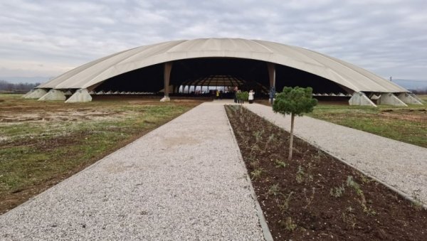 АШОВИ ОКО КОНСТАНТИНОВЕ ВИЛЕ: Од ископавања на нишкој Медијани археолози очекују нова открића АШОВИ ОКО КОНСТАНТИНОВЕ ВИЛЕ: Од ископавања на нишкој Медијани археолози очекују нова открића