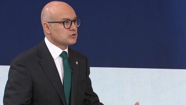 УМЕСТО МИРА ПРЕД БОЖИЋ, ИМАМО ПУЦАЊЕ НА ДЕЦУ - ТО КУРТИ ПРОМОВИШЕ: Огласио се министар Вучевић о нападима на српске дечаке УМЕСТО МИРА ПРЕД БОЖИЋ, ИМАМО ПУЦАЊЕ НА ДЕЦУ - ТО КУРТИ ПРОМОВИШЕ: Огласио се министар Вучевић о нападима на српске дечаке