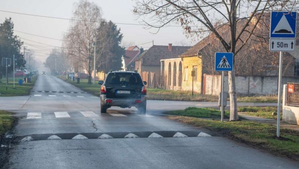 ТОПЛИЈИ ДОМ, А РАЧУНИ МАЊИ: У енергетску санацију кућа у Зрењанину уложено 100 милиона ТОПЛИЈИ ДОМ, А РАЧУНИ МАЊИ: У енергетску санацију кућа у Зрењанину уложено 100 милиона