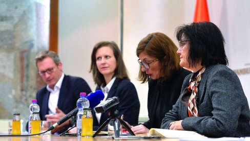DO NEMAČKOG TRŽIŠTA UZ POMOĆ PKS I AHK: Podrška srpskim privrednicima koji posluju sa Nemačkom DO NEMAČKOG TRŽIŠTA UZ POMOĆ PKS I AHK: Podrška srpskim privrednicima koji posluju sa Nemačkom