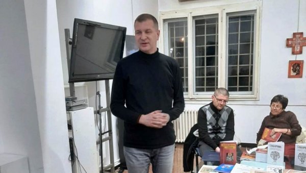 ЈЕВТИЋ НА ЧЕЛУ КУЛТУРНОГ ЦЕНТРА: У Параћину именован нови вршилац дужности установе културе ЈЕВТИЋ НА ЧЕЛУ КУЛТУРНОГ ЦЕНТРА: У Параћину именован нови вршилац дужности установе културе