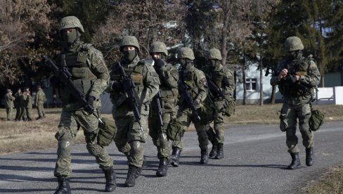 КУРТИЈЕВ ФУНКЦИОНЕР ПРЕТИ СЛАЊЕМ ВОЈСКЕ НА СЕВЕР: Време је да КБС крене