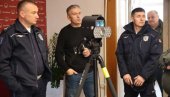 VRŠAČKA POLICIJA DOBILA NOĆNI RADAR: Savremeni aparat poklonila lokalna samouprava VRŠAČKA POLICIJA DOBILA NOĆNI RADAR: Savremeni aparat poklonila lokalna samouprava