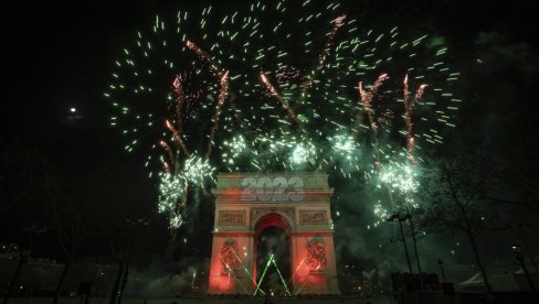 EVROPA IZA BARIKADA: Pariz ukida novogodišnji spektakl