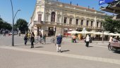 ПАЖЊА, ПОМОЋ И ДАРОВИ: Услуге личног пратиоца користи 59 шабачких малишана ПАЖЊА, ПОМОЋ И ДАРОВИ: Услуге личног пратиоца користи 59 шабачких малишана