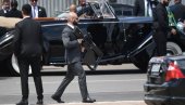ДРАМА НА ИНАУГУРАЦИЈИ ЛУЛЕ ДА СИЛВЕ: Покушао да уђе на церемонију са бомбом и ножем ДРАМА НА ИНАУГУРАЦИЈИ ЛУЛЕ ДА СИЛВЕ: Покушао да уђе на церемонију са бомбом и ножем