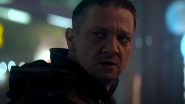 ГЛУМАЦ ЏЕРЕМИ РЕНЕР У КРИТИЧНОМ СТАЊУ: Марвелов јунак доживео несрећу док је чистио снег - пребачен хеликоптером у болницу ГЛУМАЦ ЏЕРЕМИ РЕНЕР У КРИТИЧНОМ СТАЊУ: Марвелов јунак доживео несрећу док је чистио снег - пребачен хеликоптером у болницу