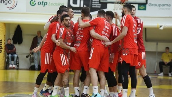 НАВИЈАЧИ ЗВЕЗДЕ У ОЧАЈУ: Стигло објашњење из Евролиге до када Кампацо неће моћи да наступи НАВИЈАЧИ ЗВЕЗДЕ У ОЧАЈУ: Стигло објашњење из Евролиге до када Кампацо неће моћи да наступи