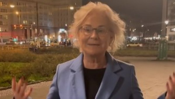 ШОЛЦ СТАВЉЕН У НЕЗГОДНУ ПОЗИЦИЈУ: Министарка одбране Кристин Ламбрехт поднела оставку ШОЛЦ СТАВЉЕН У НЕЗГОДНУ ПОЗИЦИЈУ: Министарка одбране Кристин Ламбрехт поднела оставку