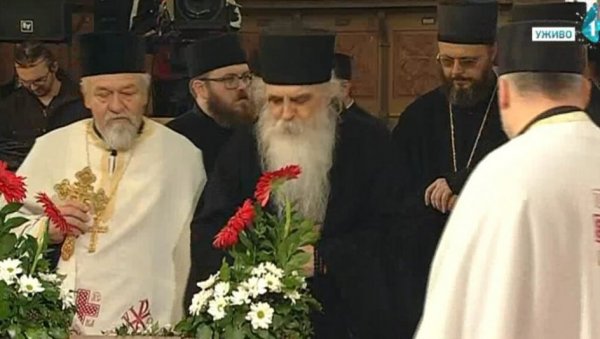 СЕЋАЊЕ НА НАЈТРАГИЧНИЈИ БОЖИЋ У ИСТОРИЈИ ШАЈКАША: Обележена 81. годишњица почетка злогласног погрома у јужној Бачкој СЕЋАЊЕ НА НАЈТРАГИЧНИЈИ БОЖИЋ У ИСТОРИЈИ ШАЈКАША: Обележена 81. годишњица почетка злогласног погрома у јужној Бачкој