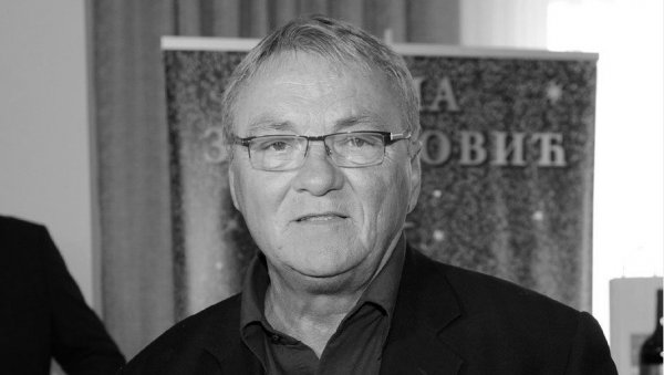 ГЛАСОМ СВЕТУ ПРЕНОСИО ЗВУКЕ СВОЈЕ ЗЕМЉЕ И РОДНОГ КРАЈА: Црна Гора постхумно одликује певача Зорана Калезића ГЛАСОМ СВЕТУ ПРЕНОСИО ЗВУКЕ СВОЈЕ ЗЕМЉЕ И РОДНОГ КРАЈА: Црна Гора постхумно одликује певача Зорана Калезића