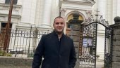 ВОЗИО У КОНТРАСМЕРУ ДА ОДБРАНИ ТРИ ЖИВОТА: Миленко Кузмановић на ауто-путу помогао Милици Петровић и њеним синовима повређеним у аутомобилу