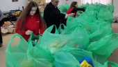 УДРУЖЕНИ ОБОРИЛИ РЕКОРД ХУМАНОСТИ: Градски савет родитеља Јагодине помогао у прикупљању памета помоћи (ФОТО)