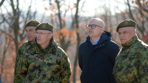SRBIJA NEĆE DOZVOLITI NOVU OLUJU Ministar Vučević: Pripadnici Vojske Srbije razmeštaju se ka administrativnoj liniji