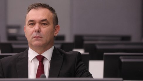 SELJIMI SE ŽALI JER GA PRISLUŠKUJU: Sud u Hagu odlučio da sekretar ima pravo da nadzire pozive, mere uvedene zbog uticaja na svedoke SELJIMI SE ŽALI JER GA PRISLUŠKUJU: Sud u Hagu odlučio da sekretar ima pravo da nadzire pozive, mere uvedene zbog uticaja na svedoke
