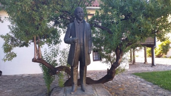ПОЧАСТ ВЕЛИКАНУ: Неготинци обележавају 167. годишњицу рођења Стевана Мокрањца ПОЧАСТ ВЕЛИКАНУ: Неготинци обележавају 167. годишњицу рођења Стевана Мокрањца