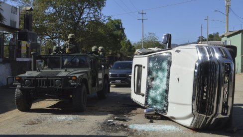 УБИЈЕНО ШЕСТ ПОЛИЦАЈАЦА У МЕКСИКУ: Налетели на бомбе на путу, које је подметнуо нарко картел