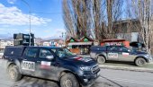 ГЛАВНИ ПУТ КА ЛЕПОСАВИЋУ И ЈАРИЊУ БЛОКИРАН: КФОР преусмерава све који иду из Звечана ГЛАВНИ ПУТ КА ЛЕПОСАВИЋУ И ЈАРИЊУ БЛОКИРАН: КФОР преусмерава све који иду из Звечана