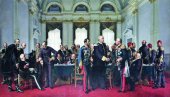 КРАЦИ ДАВНО СТВОРЕНЕ ДУБОКЕ ДРЖАВЕ: Тринаести јул у две слике - између поноса и короте КРАЦИ ДАВНО СТВОРЕНЕ ДУБОКЕ ДРЖАВЕ: Тринаести јул у две слике - између поноса и короте