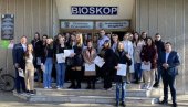 ТРИ МИЛИОНА ЗА СТИПЕНДИЈЕ: Иако сиромашна, општина Пландиште улаже у образовање омладине ТРИ МИЛИОНА ЗА СТИПЕНДИЈЕ: Иако сиромашна, општина Пландиште улаже у образовање омладине