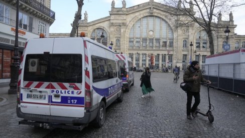 HOROR U FRANCUSKOJ: Muškarac izbo nožem osmoro dece na igralištu