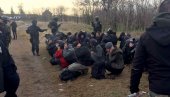 KOD KANJIŽE PRONAĐEN 91 MIGRANT: Biće preseljeni u Adaševac KOD KANJIŽE PRONAĐEN 91 MIGRANT: Biće preseljeni u Adaševac
