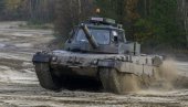 ЛЕОПАРД СТИЖЕ У УКРАЈИНУ: Дуда потврдио - Пољска ће Кијеву испоручити 10 немачких тенкова ЛЕОПАРД СТИЖЕ У УКРАЈИНУ: Дуда потврдио - Пољска ће Кијеву испоручити 10 немачких тенкова