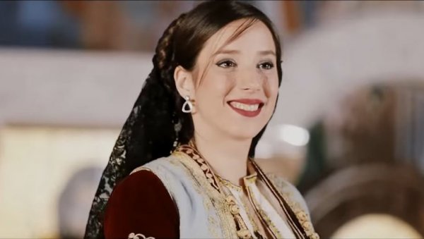 ОГЛАСИЛА СЕ ДАНИЦА ЦРНОГОРЧЕВИЋ: Имала само једну поруку за Мила ОГЛАСИЛА СЕ ДАНИЦА ЦРНОГОРЧЕВИЋ: Имала само једну поруку за Мила