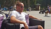 УЖАСНЕ ВЕСТИ ИЗ КОМШИЛУКА: Бивши фудбалер у коми! Претукли га, па му пуцали у главу УЖАСНЕ ВЕСТИ ИЗ КОМШИЛУКА: Бивши фудбалер у коми! Претукли га, па му пуцали у главу