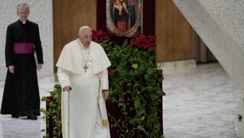 OPERACIJA TRAJALA TRI SATA: Papa je stabilno, nema komplikacija OPERACIJA TRAJALA TRI SATA: Papa je stabilno, nema komplikacija