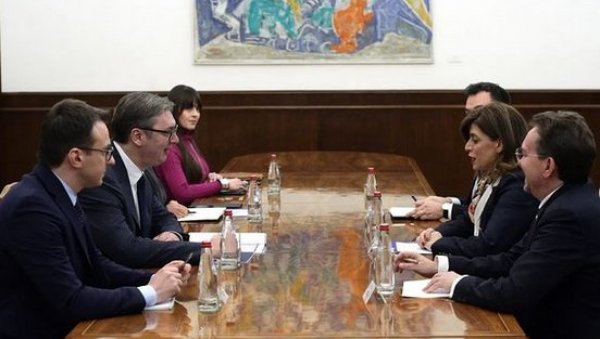 ВУЧИЋ СЕ САСТАО СА ЗИЈАДЕ: Изостаје јаснија осуда деструктивне политике Приштине ВУЧИЋ СЕ САСТАО СА ЗИЈАДЕ: Изостаје јаснија осуда деструктивне политике Приштине