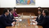 VUČIĆ SE SASTAO SA ZIJADE: Izostaje jasnija osuda destruktivne politike Prištine VUČIĆ SE SASTAO SA ZIJADE: Izostaje jasnija osuda destruktivne politike Prištine