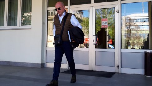 BIVŠI PREMIJER RS OSLOBOĐEN: Okružni sud Banjaluka izrekao presudu DŽombiću za zloupotrebu službenog položaja BIVŠI PREMIJER RS OSLOBOĐEN: Okružni sud Banjaluka izrekao presudu DŽombiću za zloupotrebu službenog položaja