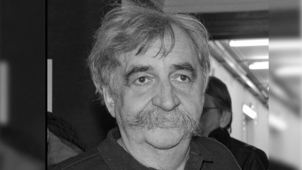 ЛЕГЕНДАРНИ РАДИО ВОДИТЕЉ ПРЕМИНУО У 76. ГОДИНИ: Марко Јанковић био један од најзначајнијих новинара у СФРЈ и Србији ЛЕГЕНДАРНИ РАДИО ВОДИТЕЉ ПРЕМИНУО У 76. ГОДИНИ: Марко Јанковић био један од најзначајнијих новинара у СФРЈ и Србији