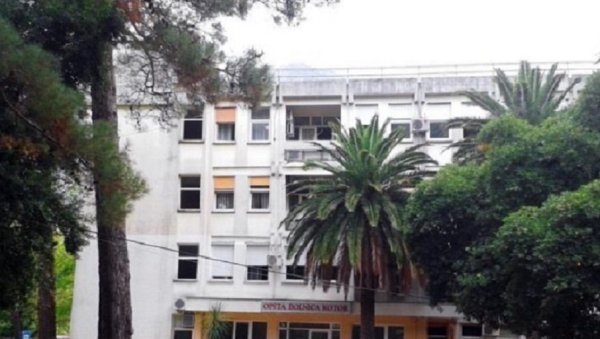 ЗАМЕЊЕНА ПО РОЂЕЊУ У БОЛНИЦИ КОТОР: Мајка двоје деце и даље тражи биолошке родитеље ЗАМЕЊЕНА ПО РОЂЕЊУ У БОЛНИЦИ КОТОР: Мајка двоје деце и даље тражи биолошке родитеље