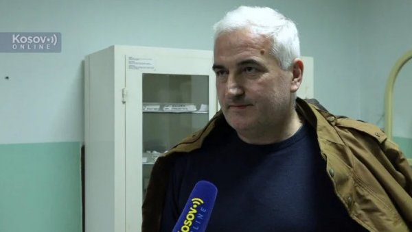 ЛЕЖАО САМ У САНИТЕТУ ДОК ЈЕ ПОЛИЦИЈА ПРЕТИЛА ДА НАС НЕЋЕ ПУСТИТИ Изјава болесног Томашевића који је заустављен на Јарињу (ВИДЕО) ЛЕЖАО САМ У САНИТЕТУ ДОК ЈЕ ПОЛИЦИЈА ПРЕТИЛА ДА НАС НЕЋЕ ПУСТИТИ Изјава болесног Томашевића који је заустављен на Јарињу (ВИДЕО)