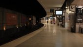 FRANCUSKA STAJE: Škole zatvorene, vozovi u zastoju, sindikati na ulicama FRANCUSKA STAJE: Škole zatvorene, vozovi u zastoju, sindikati na ulicama