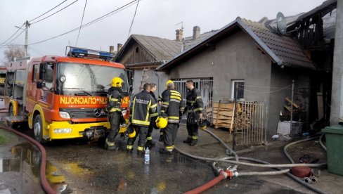 ТРАГЕДИЈА У ЛАЗАРЕВЦУ: Пожар букнуо у кући, погинула једна особа