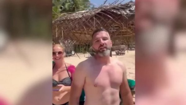 ПЛИВАЛИ ЗА ЧАСНИ КРСТ И НА ШРИ ЛАНЦИ: Традиција испоштована и у топлим крајевима (ВИДЕО) ПЛИВАЛИ ЗА ЧАСНИ КРСТ И НА ШРИ ЛАНЦИ: Традиција испоштована и у топлим крајевима (ВИДЕО)