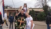 BOGOJAVLJENJE U BANJALUCI: Ognjan Miletić jedini plivao do Časnog krsta (FOTO/VIDEO) BOGOJAVLJENJE U BANJALUCI: Ognjan Miletić jedini plivao do Časnog krsta (FOTO/VIDEO)