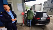 НА МЕТИ ПРИШТИНЕ И СРЧАНИ БОЛЕСНИЦИ: Куртијева полиција на прелазима задржава и санитете због таблица