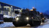 TENKOVI, HAUBICE, RAKETE: Devet evropskih država obećalo Ukrajini nove pakete naoružanja TENKOVI, HAUBICE, RAKETE: Devet evropskih država obećalo Ukrajini nove pakete naoružanja