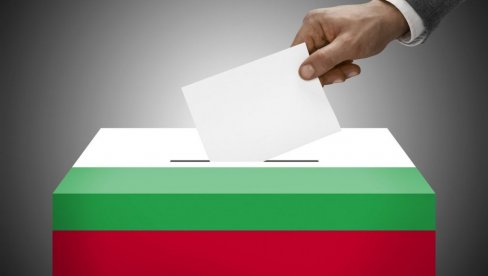 BUGARI OPET IZLAZE NA PREVREMENE IZBORE: Socijalisti nisu uspeli da formiraju vladu, glasanje peti put u dve godine BUGARI OPET IZLAZE NA PREVREMENE IZBORE: Socijalisti nisu uspeli da formiraju vladu, glasanje peti put u dve godine