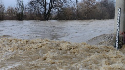 SAVA RASTE 2 CENTIMETARA SVAKI SAT: Kritično stanje u Republici Srpskoj, proglašena vandredna situacija u Gradiški