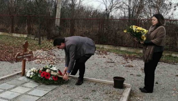ГОДИНА БЕЗ БЕЛОГ МАРКОВИЋА: Вече сећања у Лајковцу на једног од најзначајнијих савремених српских писаца, преминулог на Богојављење ГОДИНА БЕЗ БЕЛОГ МАРКОВИЋА: Вече сећања у Лајковцу на једног од најзначајнијих савремених српских писаца, преминулог на Богојављење
