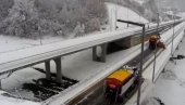 NEVREME IZAZVALO KOLAPS NA PUTEVIMA U CRNOJ GORI: Do Podgorice nemoguće doći autobusom NEVREME IZAZVALO KOLAPS NA PUTEVIMA U CRNOJ GORI: Do Podgorice nemoguće doći autobusom