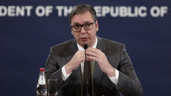 САЧУВАЋЕМО ЗЕМЉУ И НАРОД, И ГУРАЋЕМО НАПРЕД: Овако је изгледала радна недеља председника Вучића (ВИДЕО) САЧУВАЋЕМО ЗЕМЉУ И НАРОД, И ГУРАЋЕМО НАПРЕД: Овако је изгледала радна недеља председника Вучића (ВИДЕО)