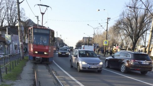 BULEVAR IPAK ŠIRI: Obustavljen tender po starom projektu za obnovu gradske saobraćajnice