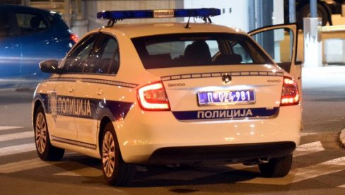 KARAMBOL U RAŠKI: Slupano sedam automobila, smrskana vozila blokirala put (FOTO)