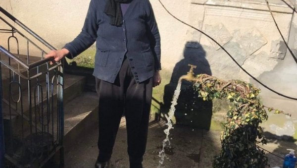 ПИЈАЋА ВОДА СТИГЛА У ГОРЊИ МИШЕВИЋ: Једно од најудаљенијих јагодинских села добило коначно вододну мрежу ПИЈАЋА ВОДА СТИГЛА У ГОРЊИ МИШЕВИЋ: Једно од најудаљенијих јагодинских села добило коначно вододну мрежу